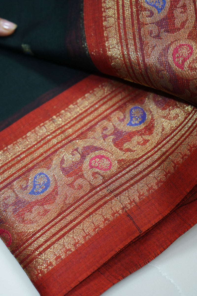 Midnight Heritage – Bengali Cotton with Zari Border - Thoranam Sarees